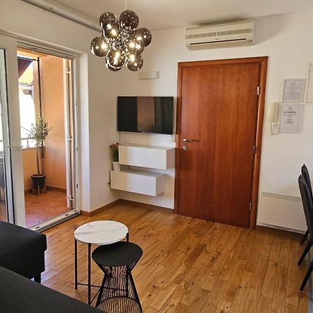 Apartment Rose Малинска Экстерьер фото