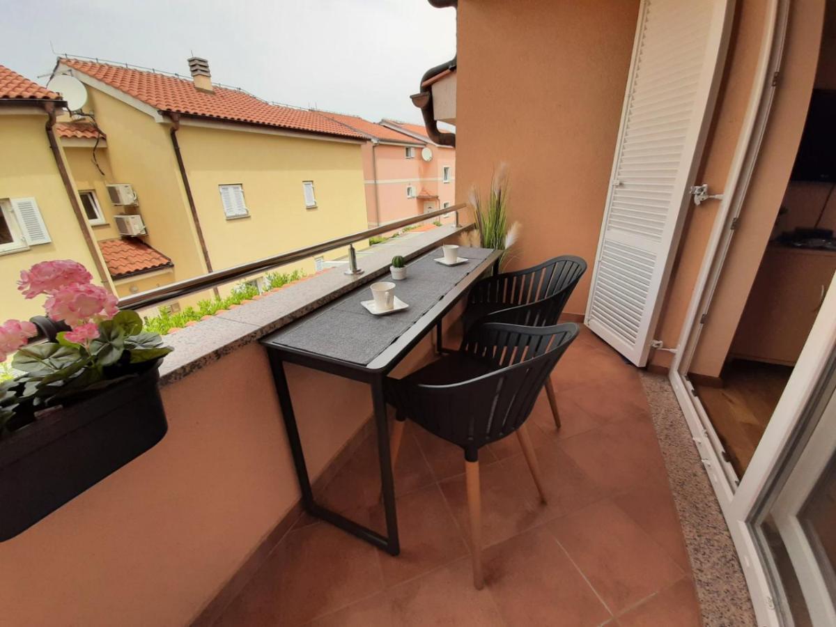 Apartment Rose Малинска Экстерьер фото