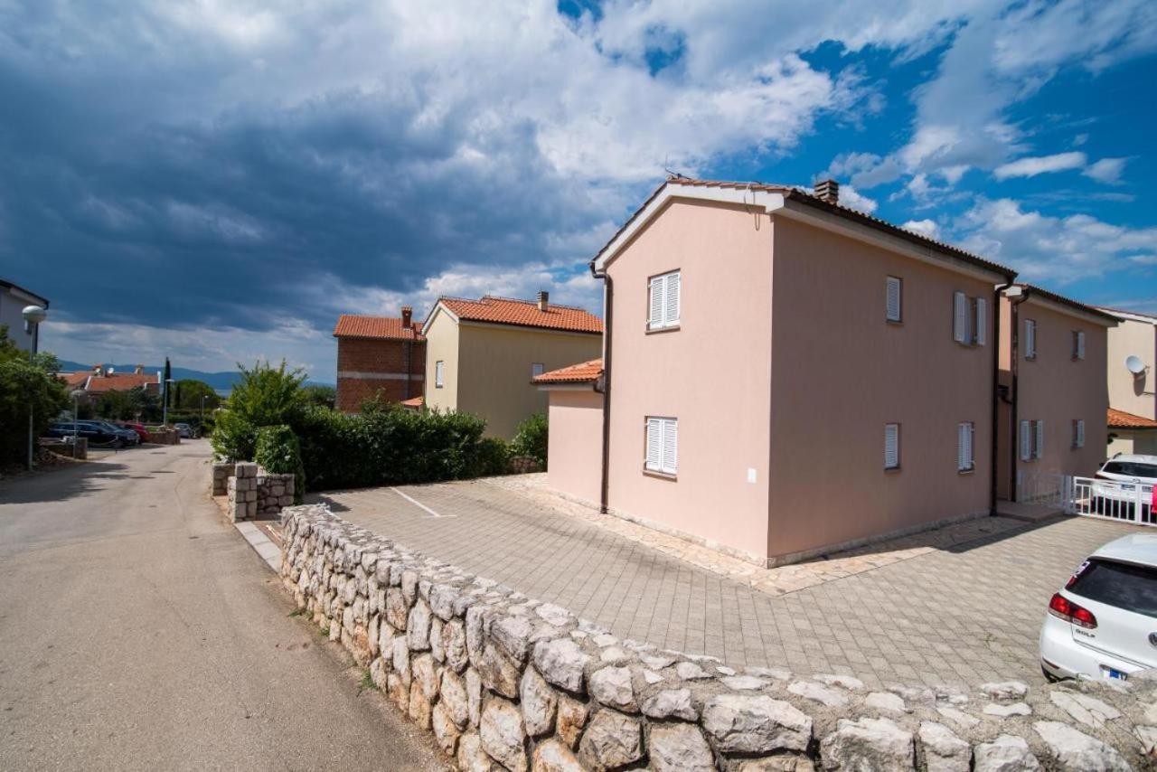 Apartment Rose Малинска Экстерьер фото