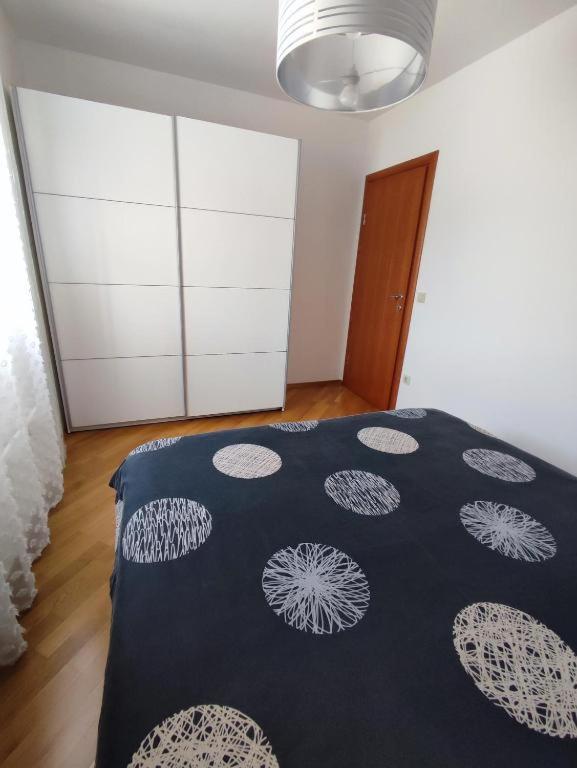 Apartment Rose Малинска Экстерьер фото